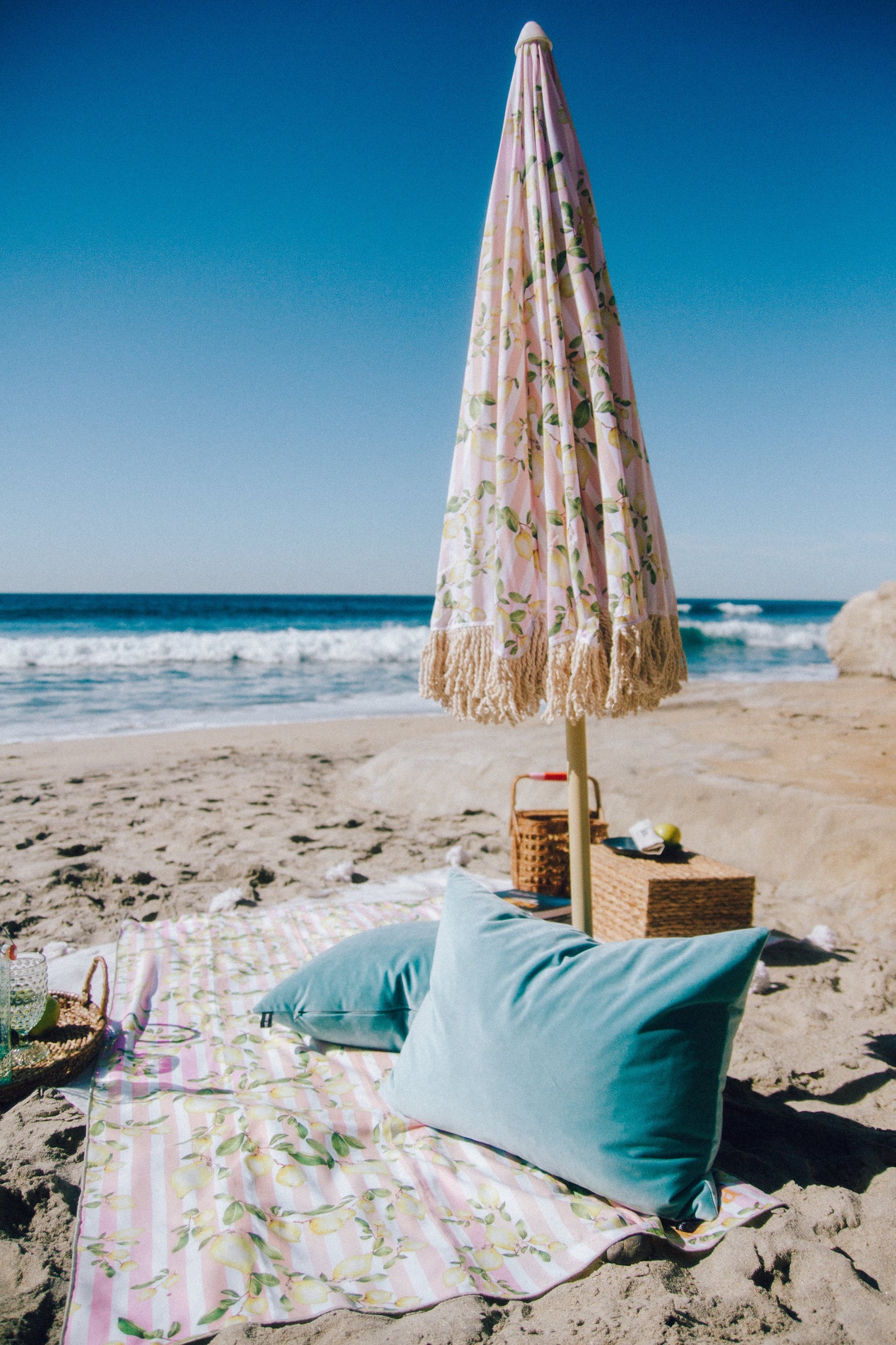 AMALFI BEACH UMBRELLA by SKOVA